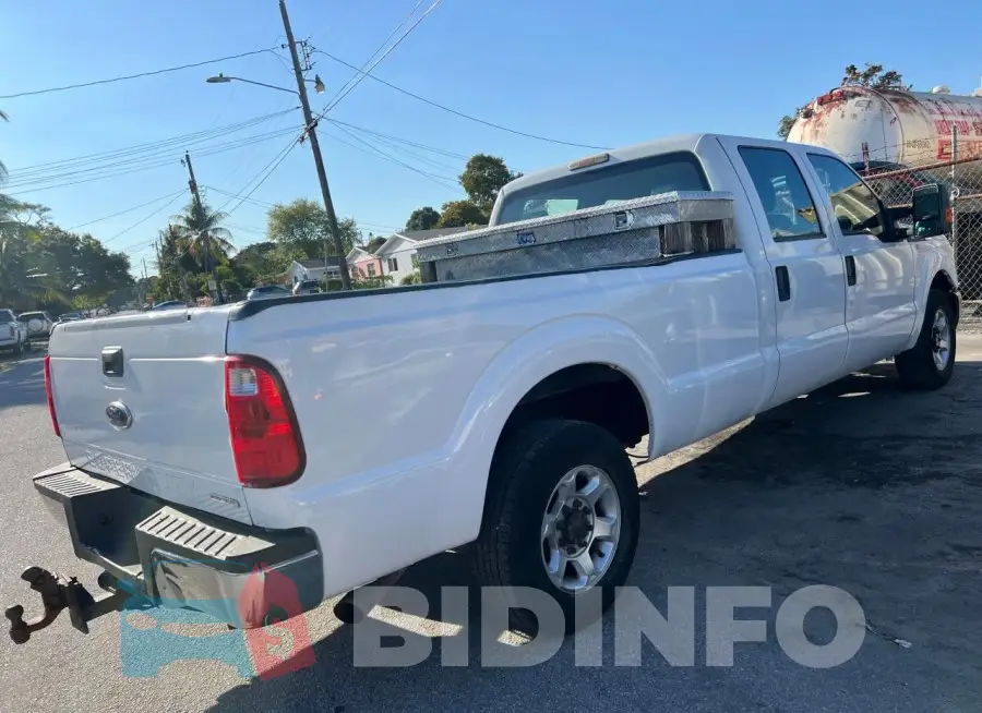 1FT7W2A65GEB82741 Photo# 4