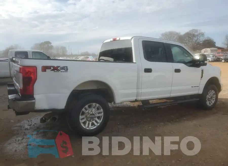1FT7W2BT3JEB03644 Photo# 3