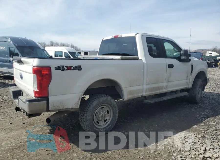 1FT7X2B69KEF94875 Photo# 3