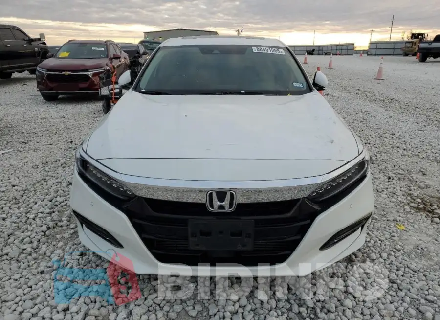 1HGCV2F96KA007680 Photo# 5