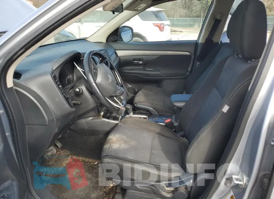 JA4AD2A34HZ046526 Photo# 7