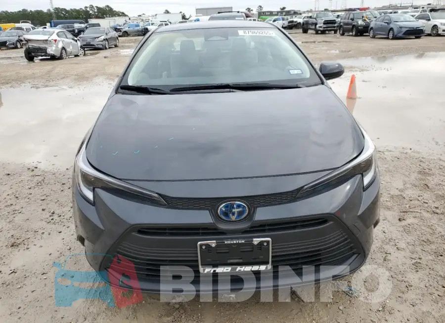 JTDBCMFE2R3038688 Photo# 5