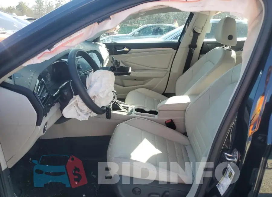 3VW7M7BU1RM010846 Photo# 7