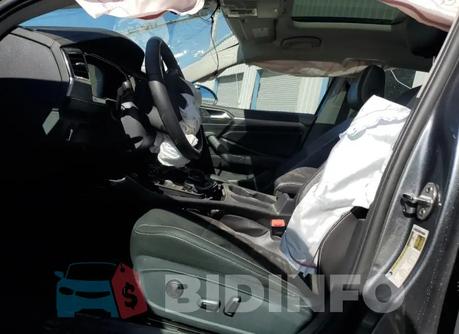 3VW7M7BU2RM012993 Photo# 7