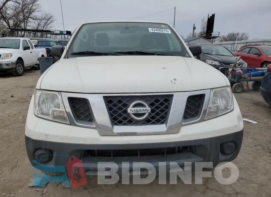 1N6BD0CT5JN758047 Photo# 5