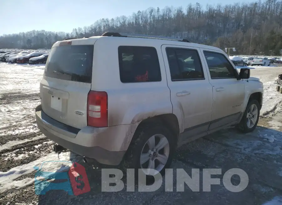 1C4NJRFB2HD205694 Photo# 3