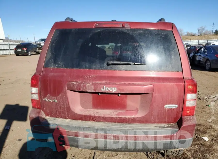 1C4NJRFB9GD663537 Photo# 6
