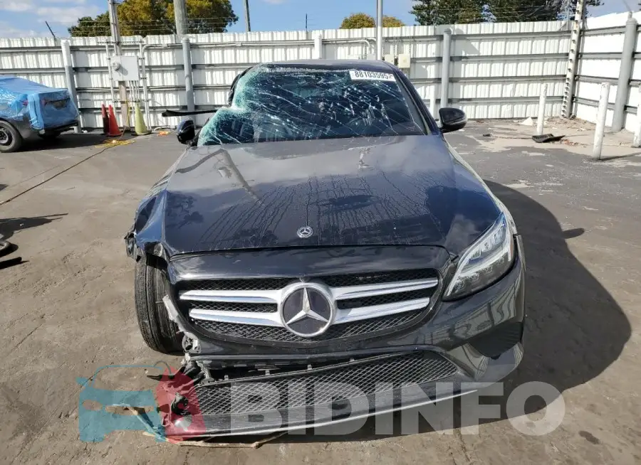 55SWF8DB5KU288149 Photo# 5