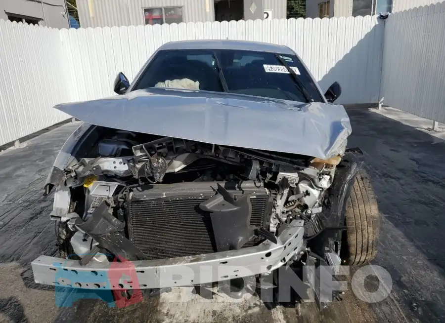 2C3CDXBG8PH563781 Photo# 5