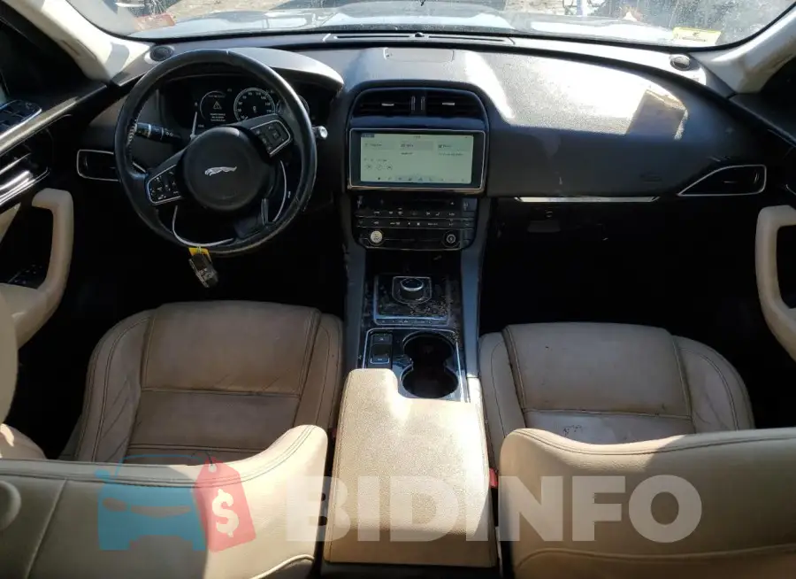 SADCK2BV9HA884882 Photo# 8