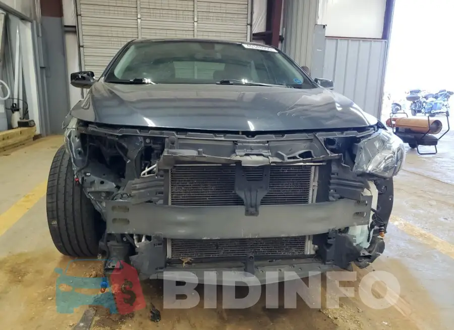 1G1ZG5ST5LF147271 Photo# 5