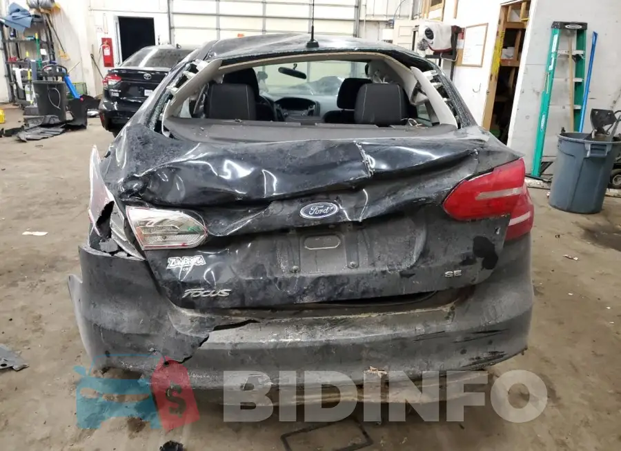1FADP3F24HL300566 Photo# 6