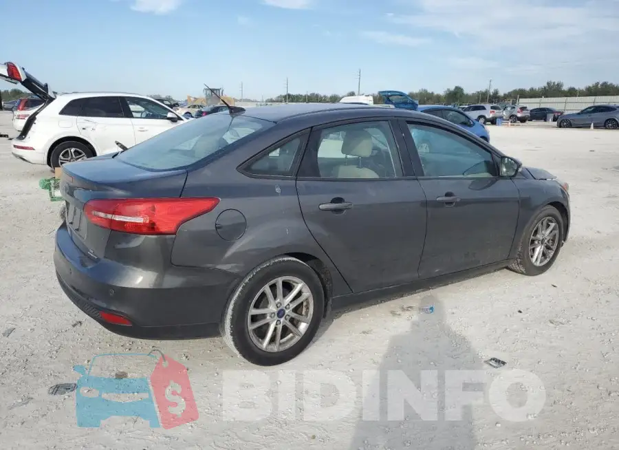 1FADP3F26GL236884 Photo# 3