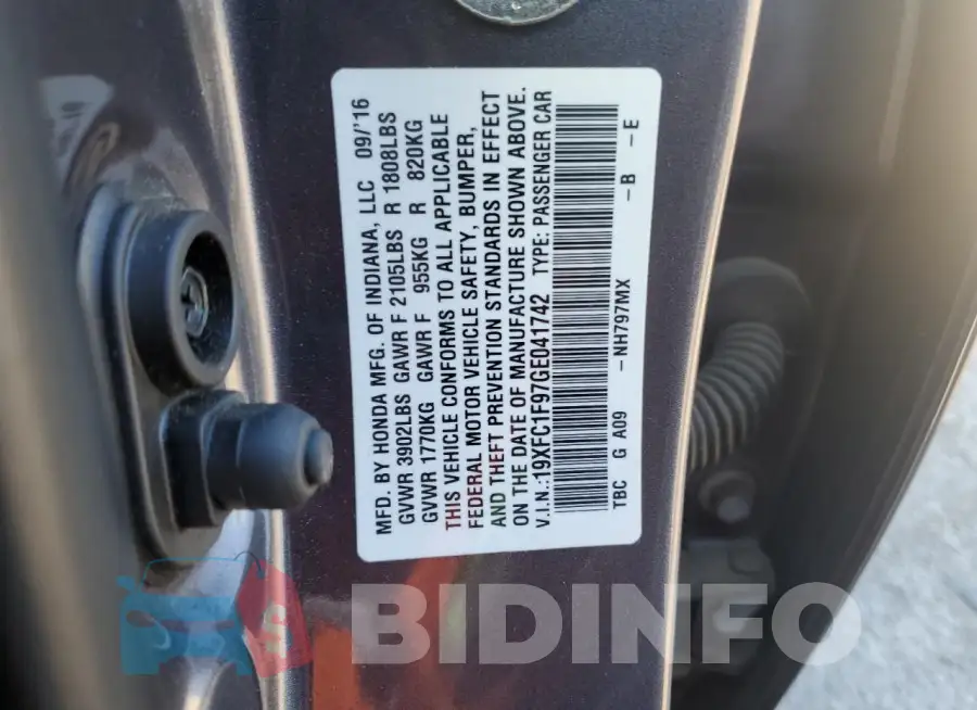 19XFC1F97GE041742 Photo# 12