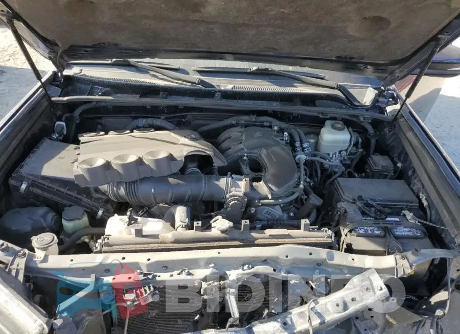 JTEBU5JR9L5768215 Photo# 12
