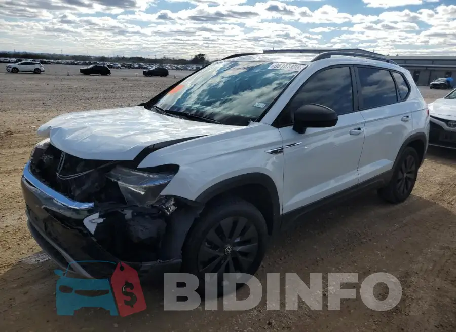3VVCX7B23NM007174 Photo# 1