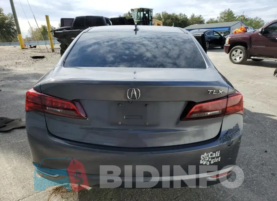 19UUB1F3XHA005510 Photo# 6