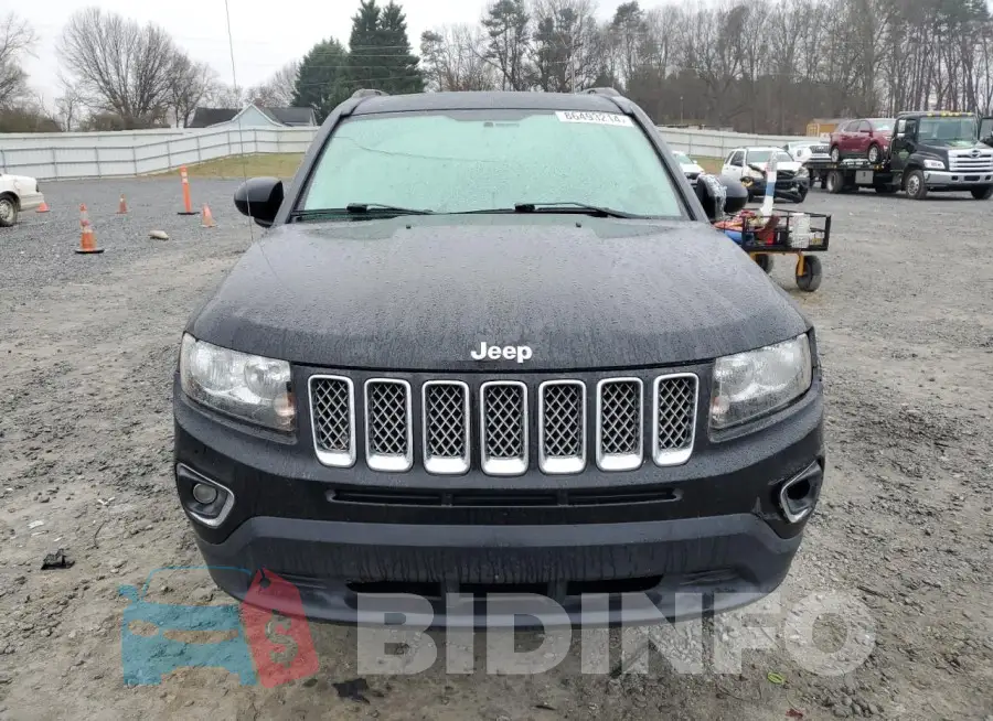 1C4NJDEBXGD795601 Photo# 5