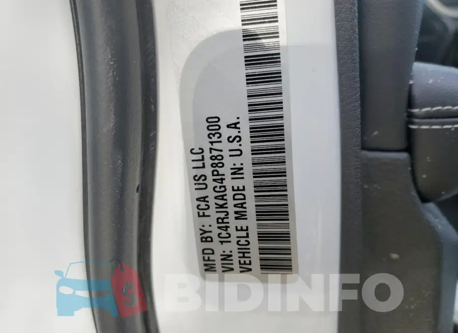1C4RJKAG4P8871300 Photo# 13