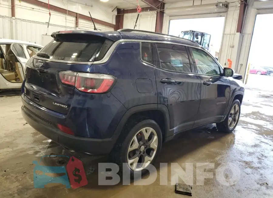 3C4NJDCB1LT153422 Photo# 3