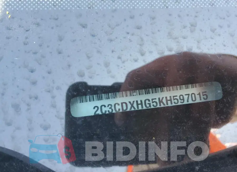 2C3CDXHG5KH597015 Photo# 12