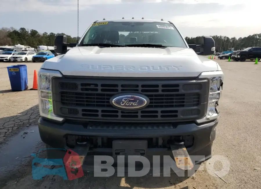 1FT7X2BA9PEE21725 Photo# 5