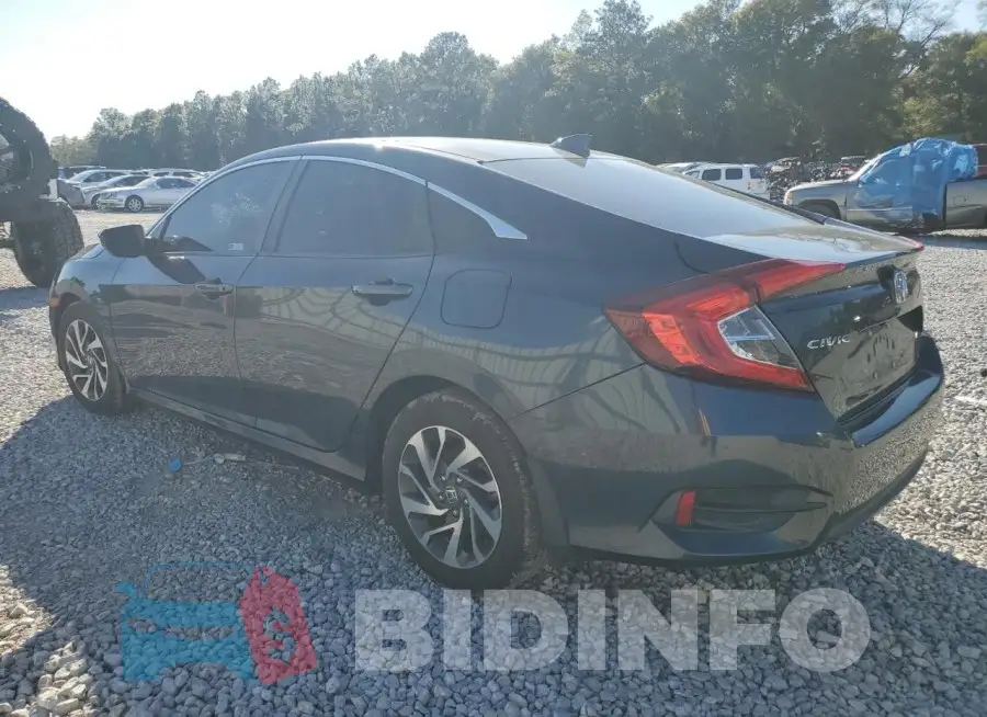 19XFC2F71JE017657 Photo# 2