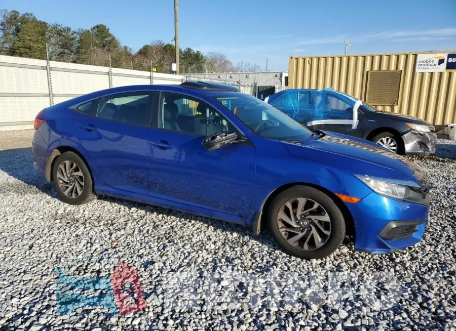 19XFC2F76GE063770 Photo# 4