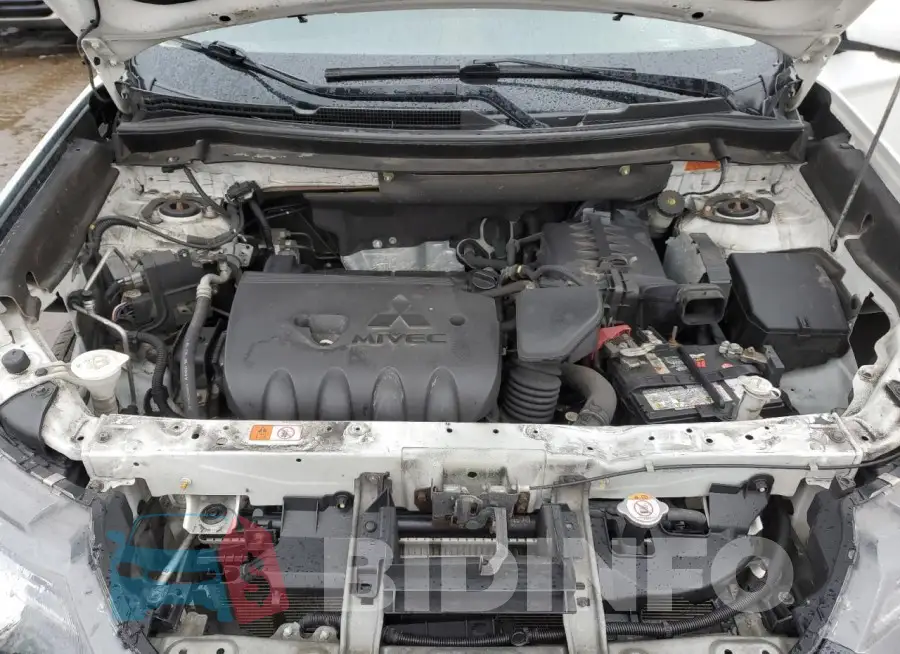 JA4AZ2A32JZ606633 Photo# 12