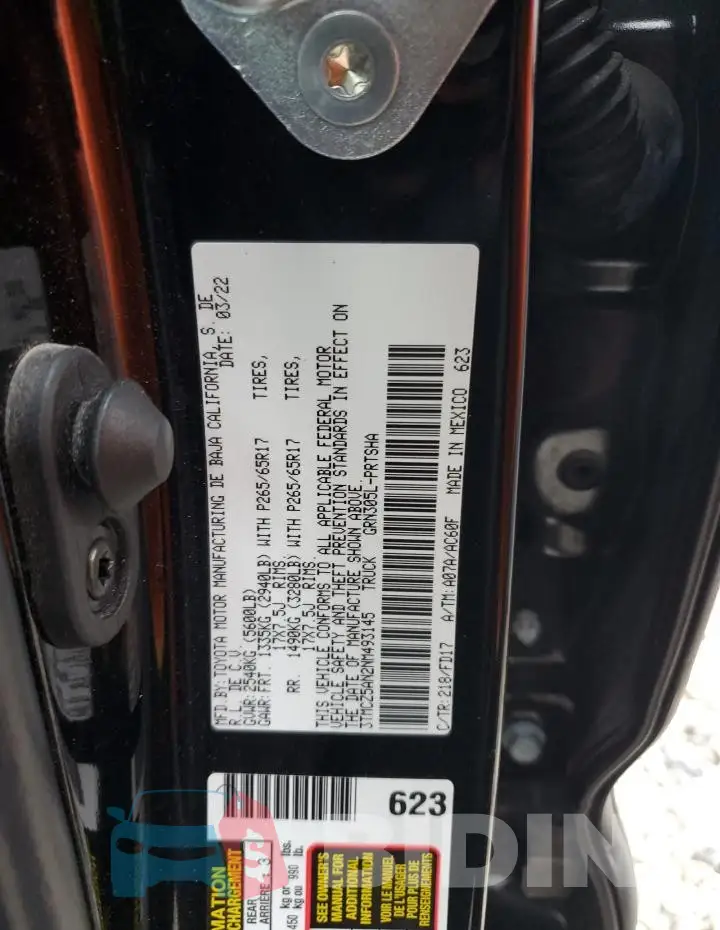3TMCZ5AN2NM493145 Photo# 12