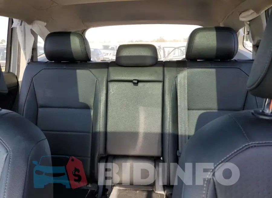 3VV3B7AX7KM066672 Photo# 10