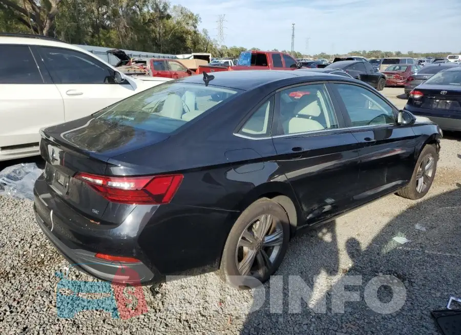 3VW7M7BU5RM032798 Photo# 3