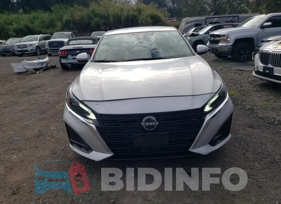 1N4BL4BV2PN420569 Photo# 5