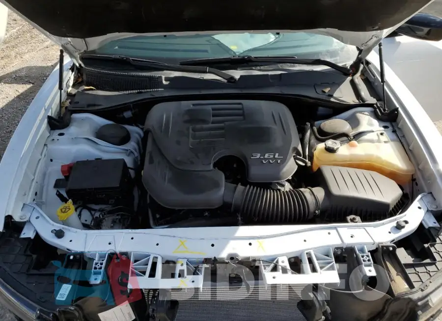2C3CDXBG6NH186123 Photo# 11