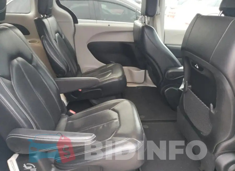 2C4RC1BGXNR152167 Photo# 11