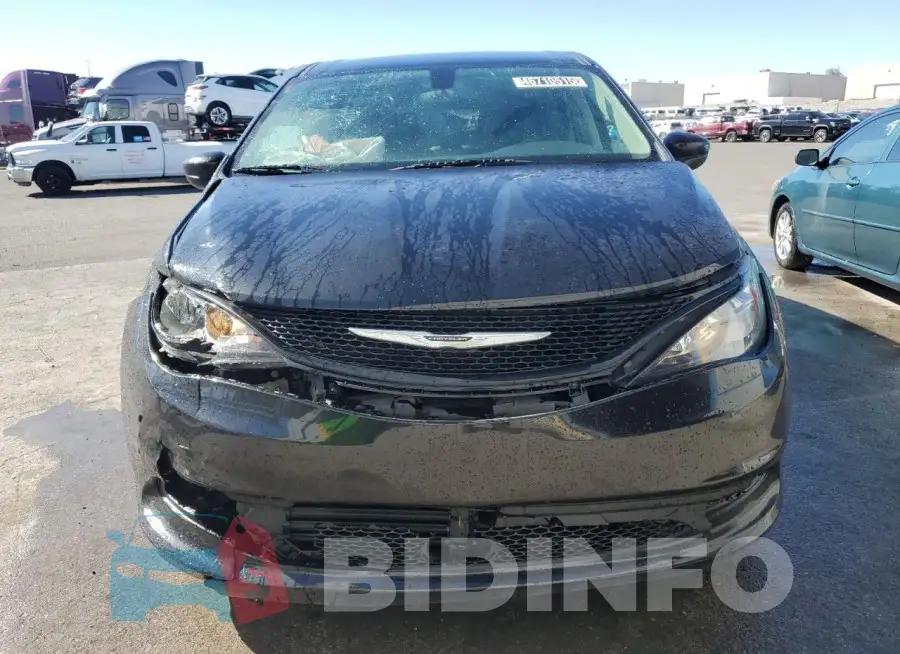 2C4RC1CG6NR223895 Photo# 5