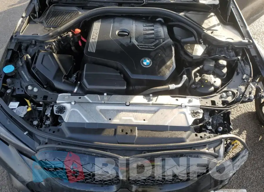 3MW5R7J08M8B52586 Photo# 11