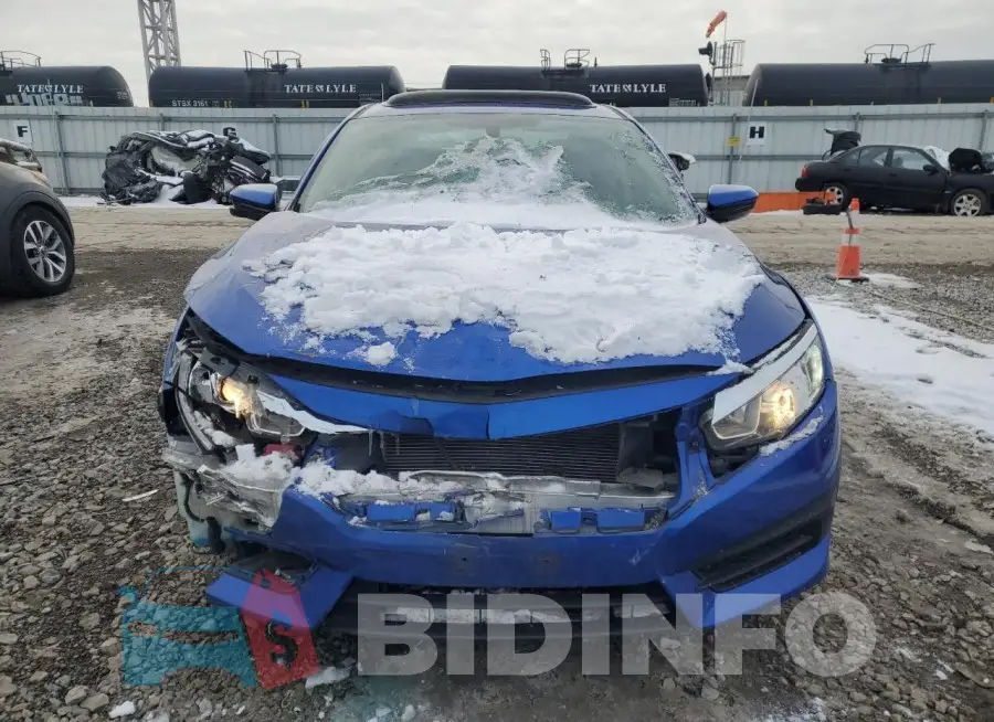 19XFC2F77HE038975 Photo# 5