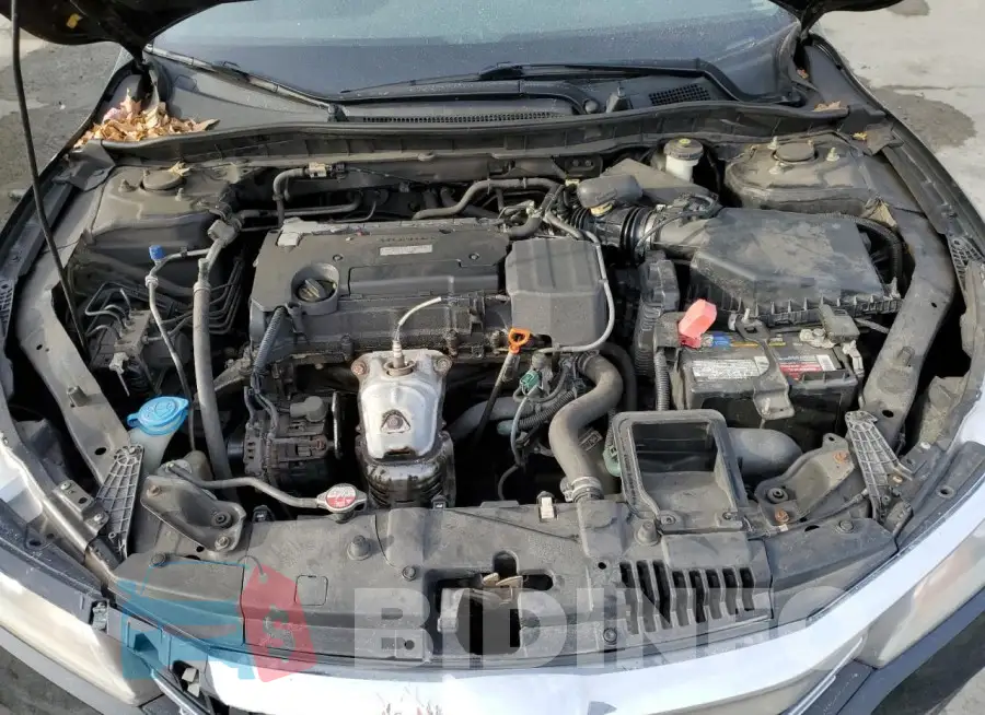 1HGCR2F33GA150352 Photo# 11