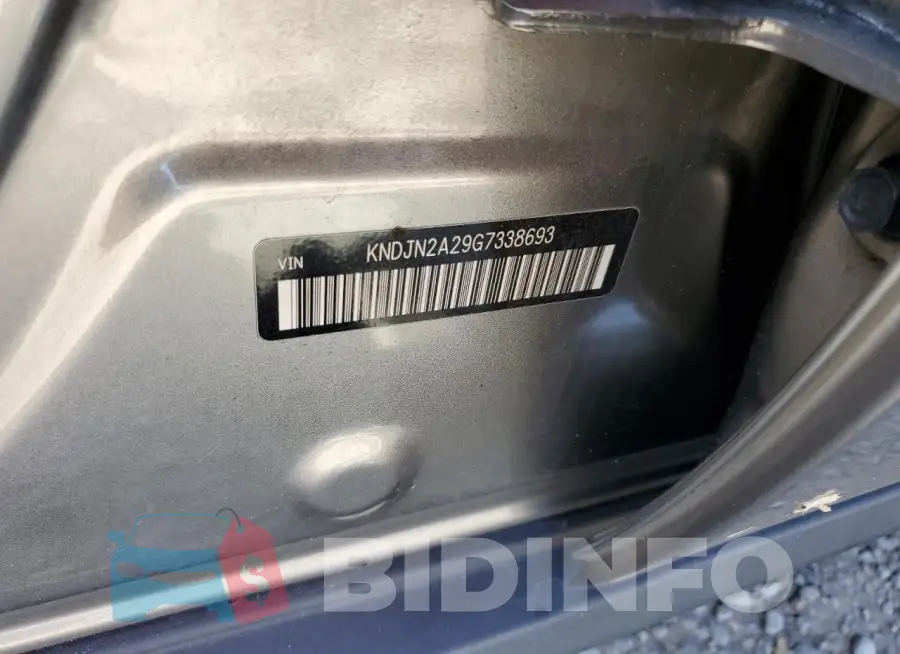 KNDJN2A29G7338693 Photo# 14