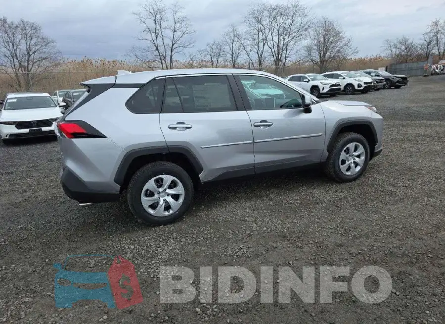 2T3G1RFV3RC463943 Photo# 4