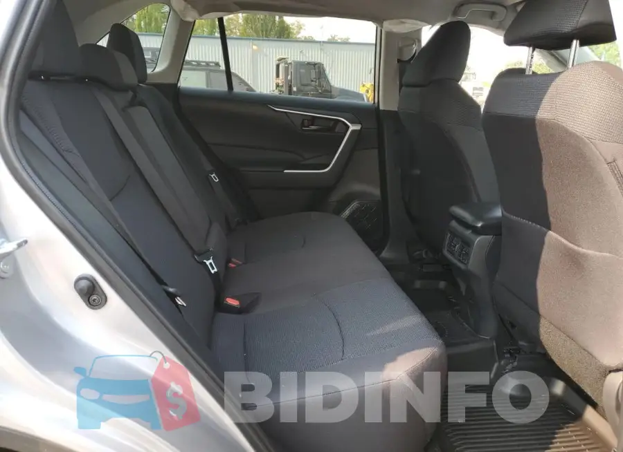 2T3G1RFV6RC422836 Photo# 10