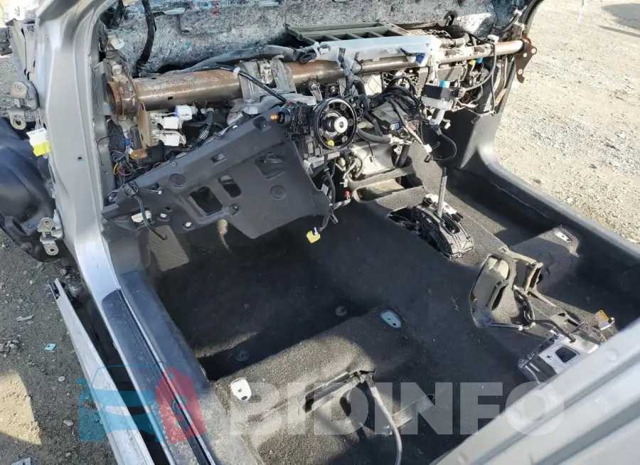 4T1K61AK4LU392082 Photo# 8