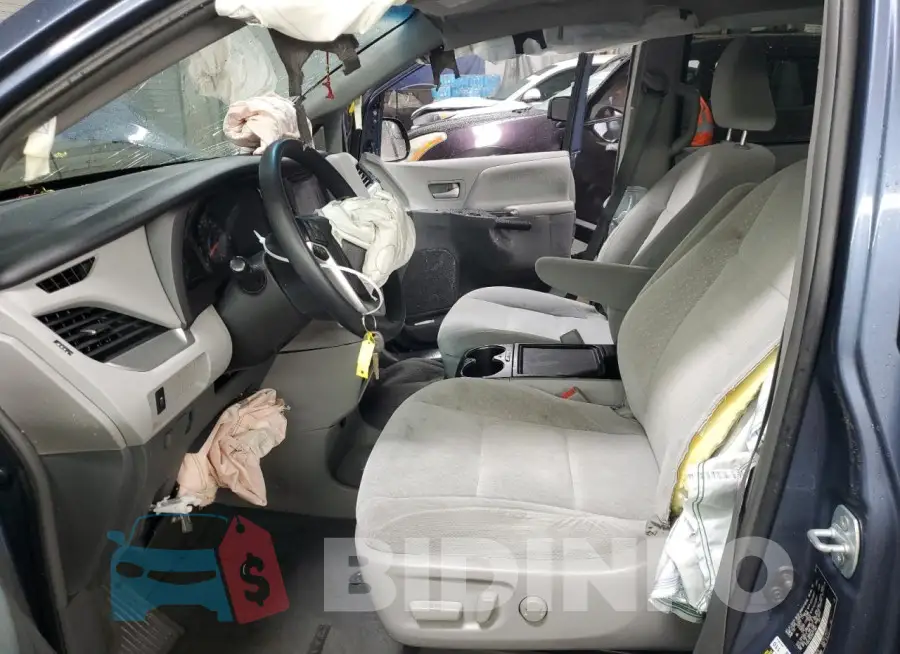 5TDKZ3DCXHS772647 Photo# 7