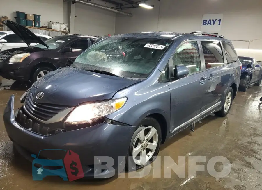 5TDKZ3DCXHS772647 Photo# 1
