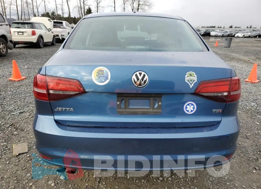 3VW267AJ2GM373407 Photo# 6