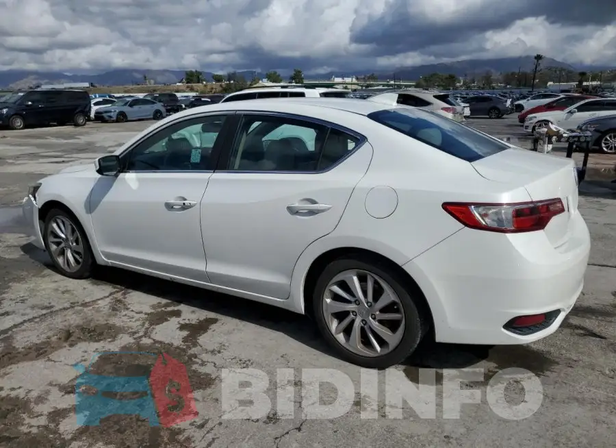19UDE2F76HA010655 Photo# 2