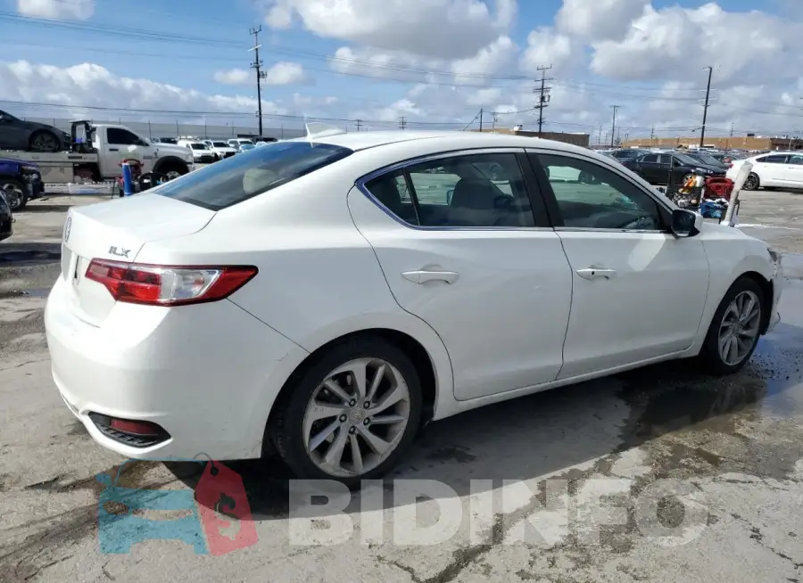 19UDE2F76HA010655 Photo# 3