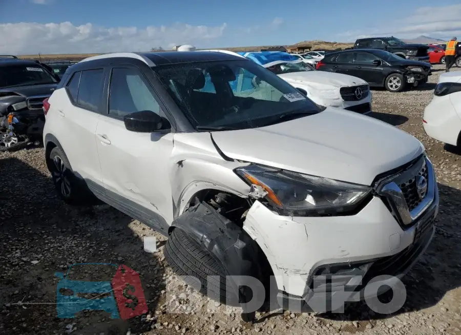 3N1CP5CV5LL574200 Photo# 4