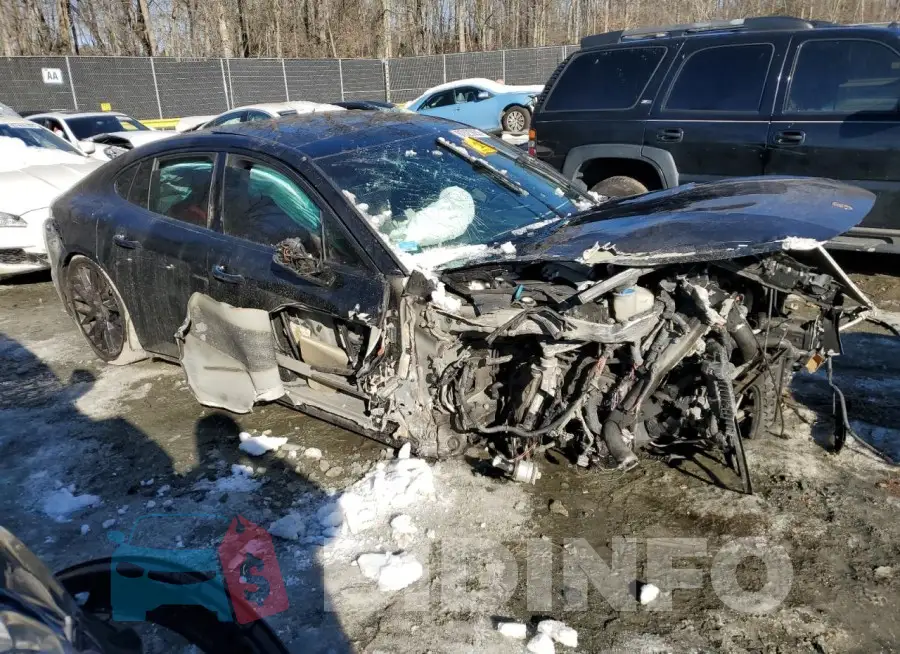 WP0AA2A76JL109586 Photo# 4